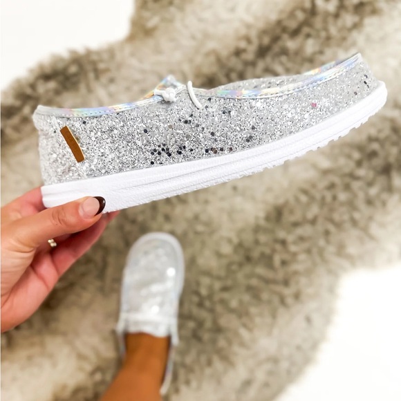 NWT Corky’s Iridescent New Glitter On Deck Shoes Size 10 - Picture 2 of 7